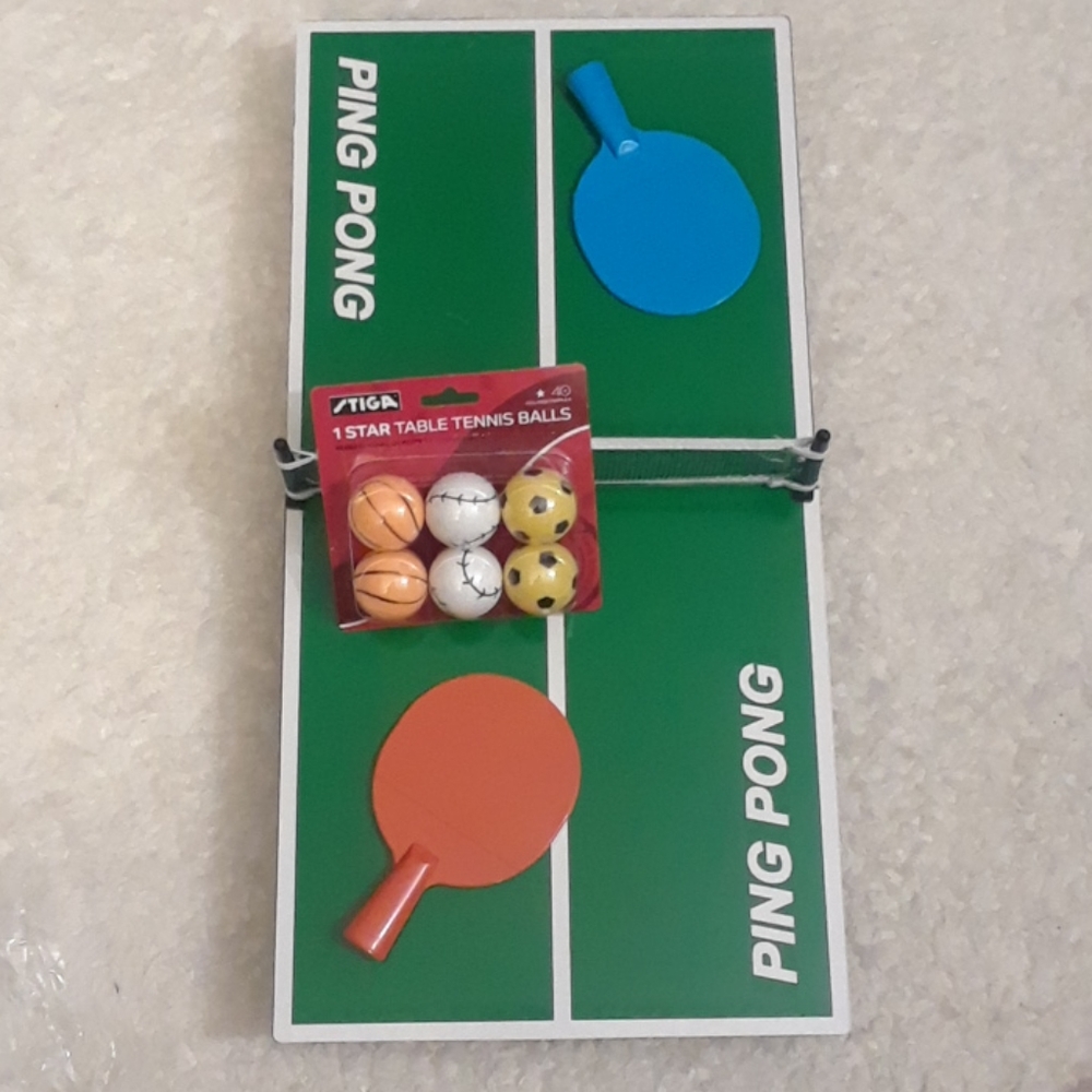 Desktop/Table Top Ping Pong NWOT